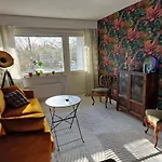 Colorful Two-room With Parking *