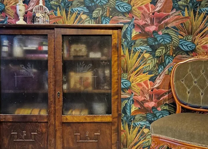 Colorful Two-room With Parking Apartment *