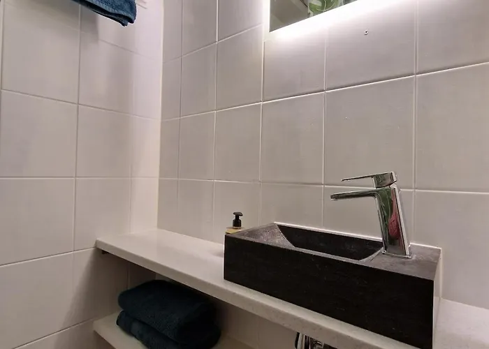 Apartment Colorful Two-room With Parking Tampere